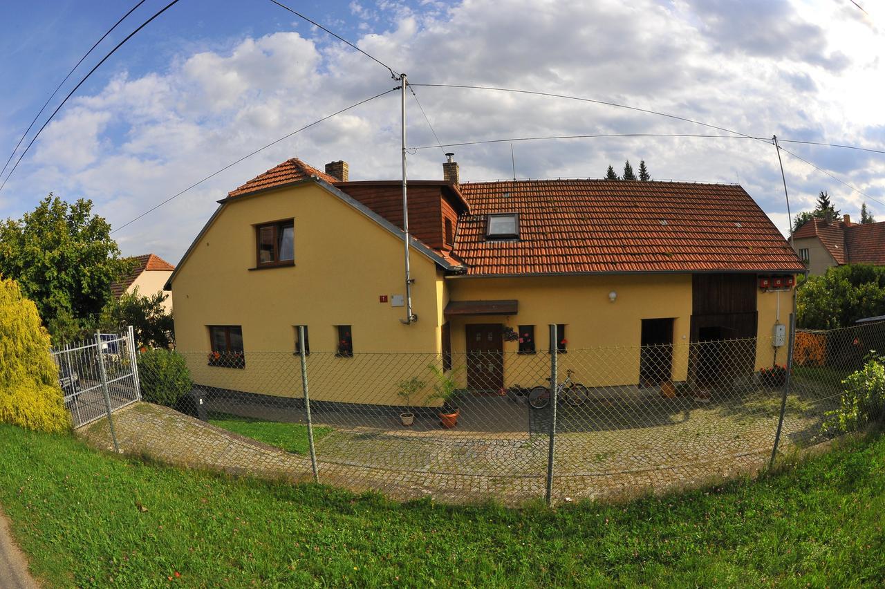 Apartma U Hovorku *